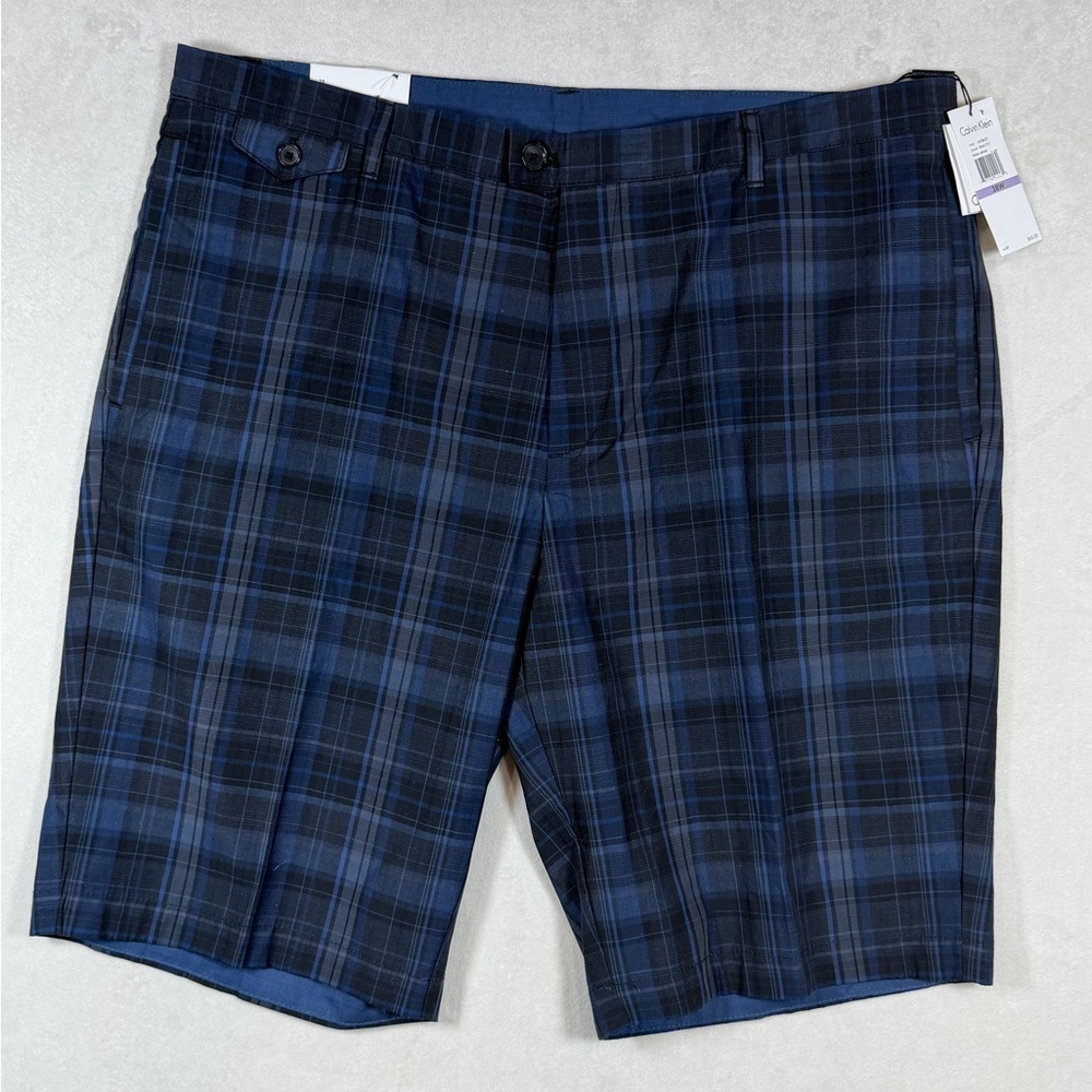 NWT Calvin Klein 38W Navy Plaid Performance Men's Shorts